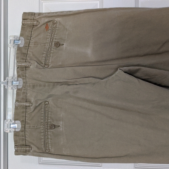 Dockers D3 Classic Khaki Pants - Picture 3 of 5